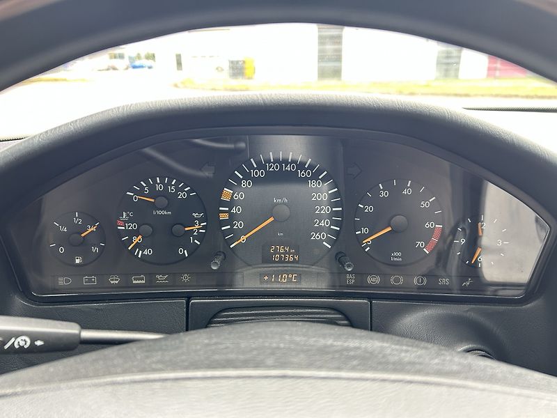 Mercedes-Benz Třídy S S 600 L V12 - fotka 23 z 33