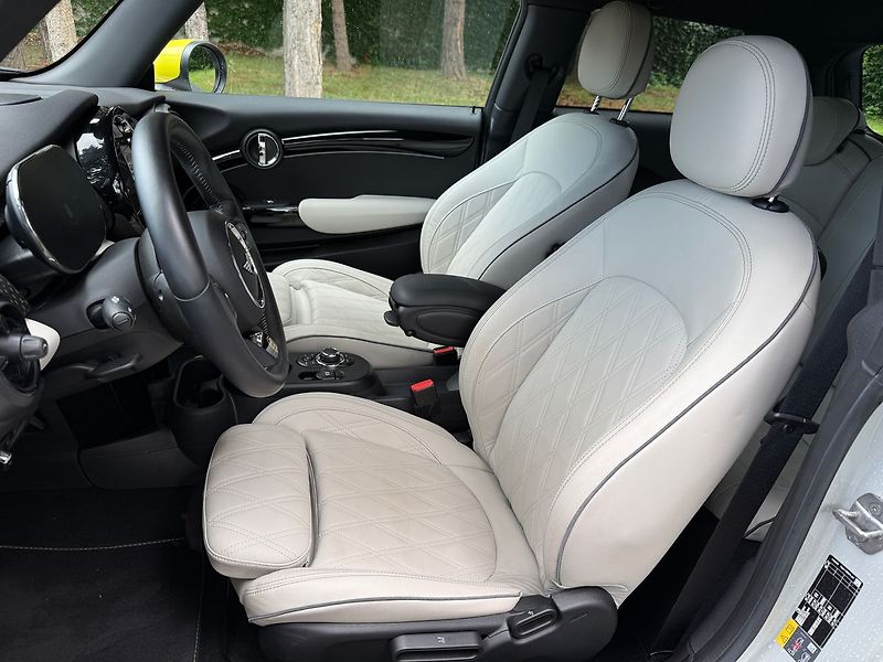 Mini Cooper SE 135 kW HUD REZERVACE - fotka 13 z 33