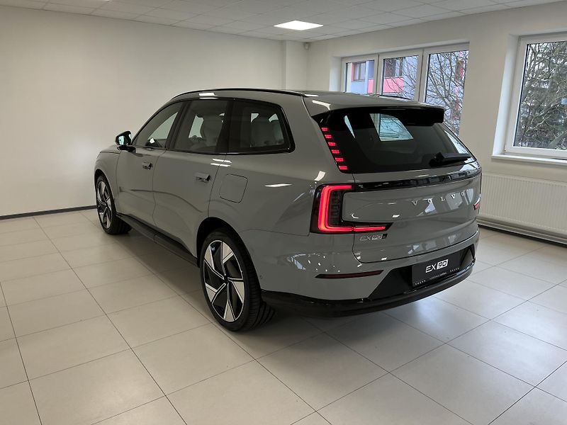 Volvo EX90 (2025) - fotka 9 z 33