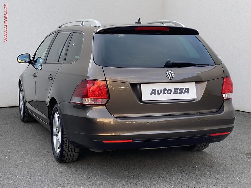 Volkswagen Golf (2012) 1.2 TSi, Match, +ALU - fotka 6 z 16