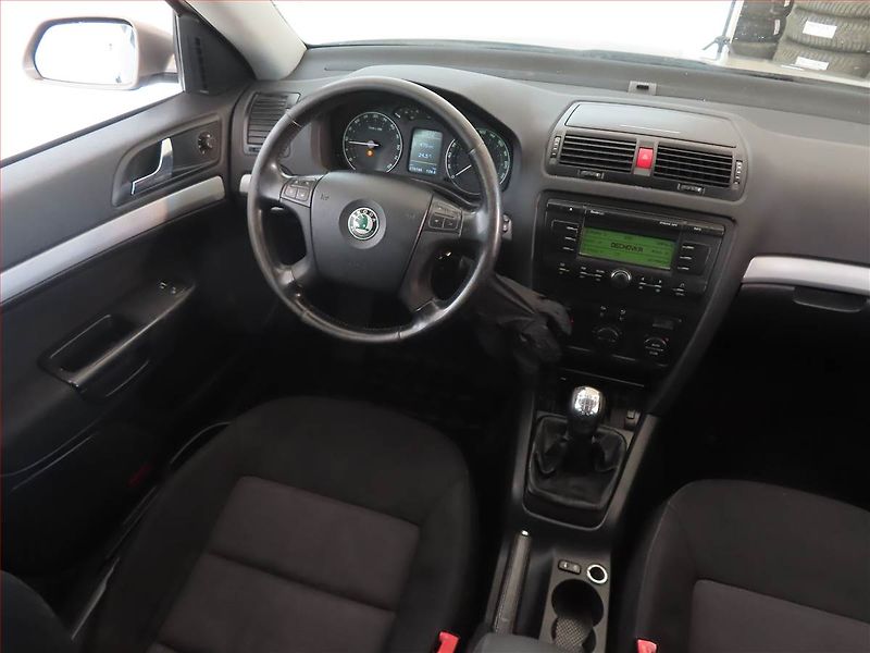 Škoda Octavia (2006) Ambiente 1.9 TDI, Eko.zaplacen - fotka 7 z 13