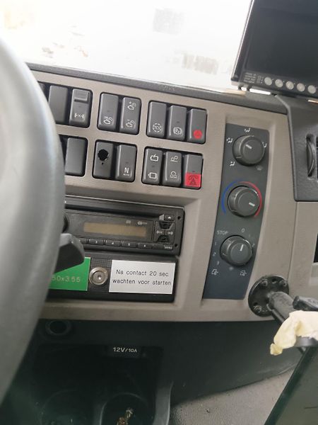 Volvo FE (2012) Hybrid 6x2 - fotka 9 z 17