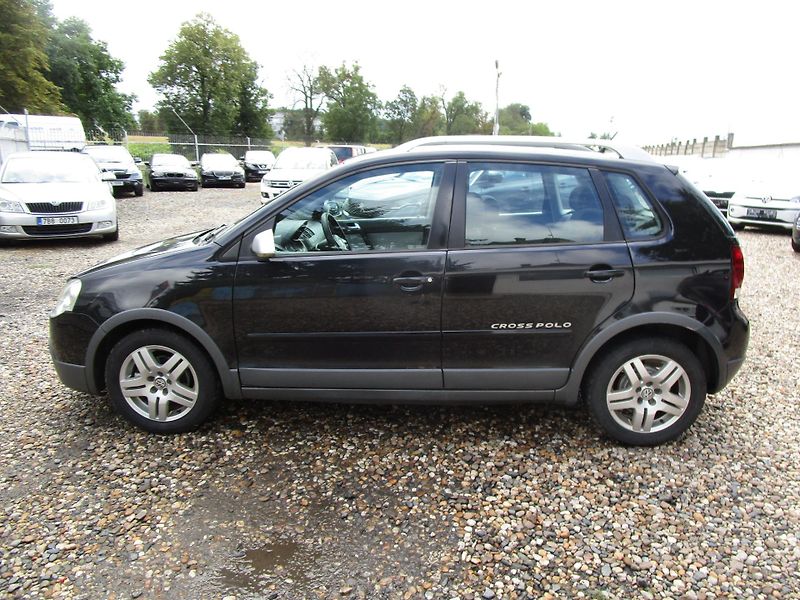 Volkswagen Polo (2006) 1,4-55KW-NOVÁSTK+OLEJ+KOTOUČE - fotka 3 z 20