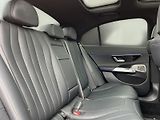 Mercedes-Benz Třídy E Třída E 220 d 4MATIC AMG Line - náhled 17