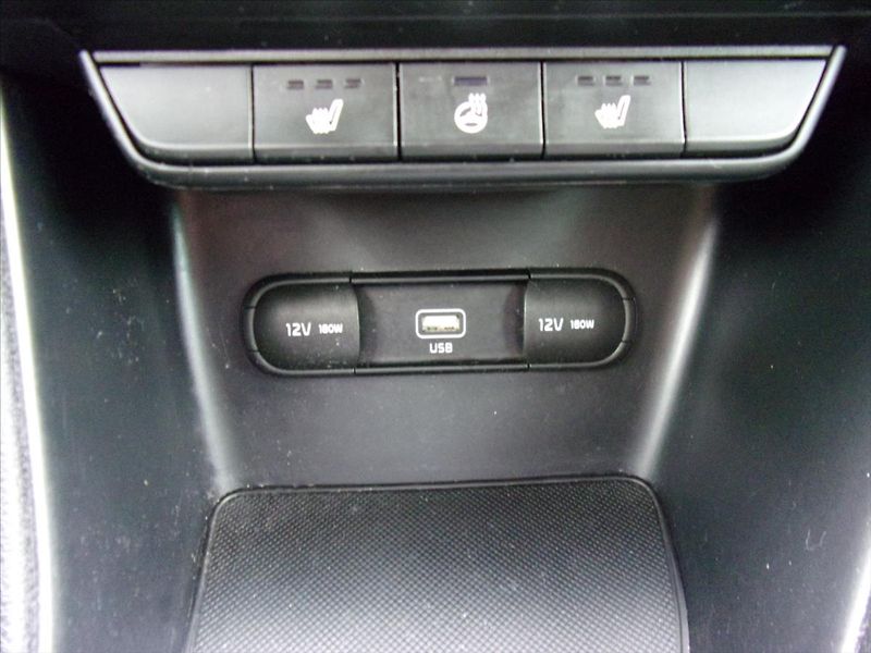 Kia Sportage 1,6 GDI Top 1maj. 97kW - fotka 25 z 34