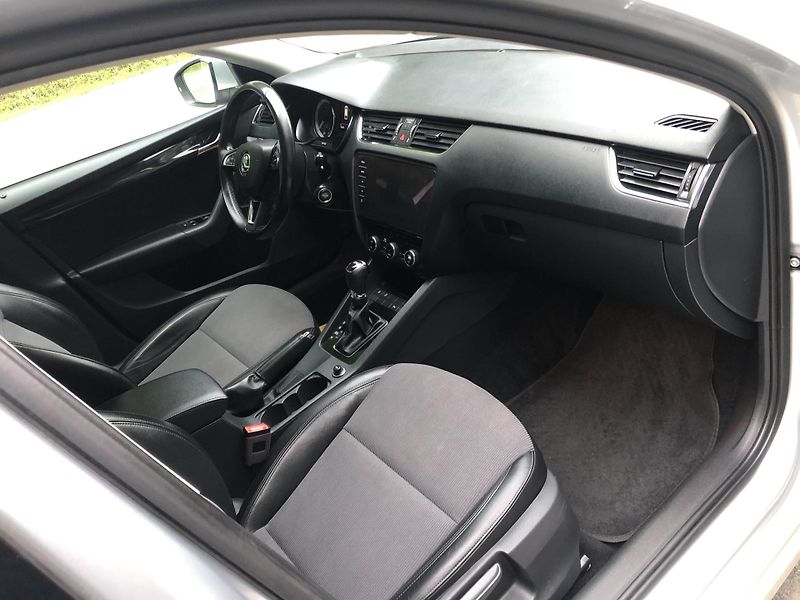 Škoda Octavia (2020) COMBI 1.5 TSI DSG STYLE 2020 - fotka 12 z 17