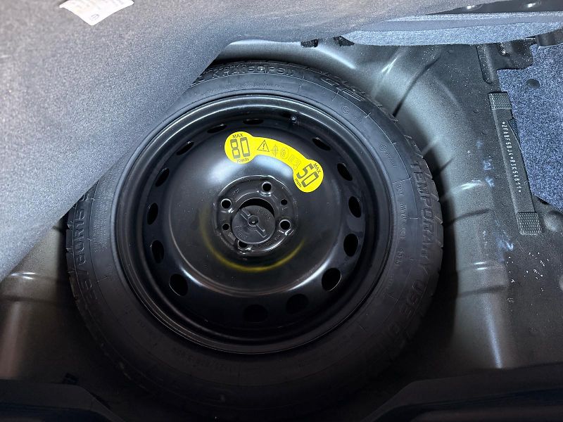 Fiat Panda 1.0 CROSS 1.0 HYBRID 70CV MAN - fotka 23 z 23