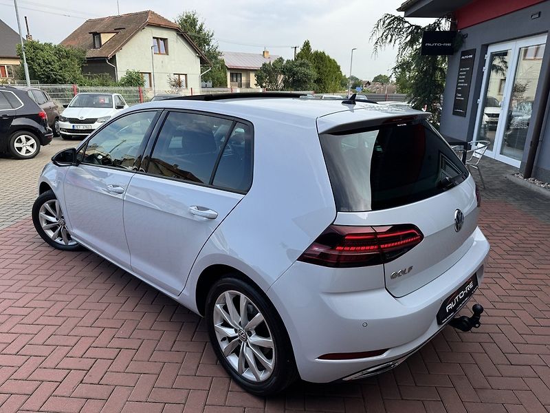 Volkswagen Golf (2017) 1.4TSi HighLine LED Navi Pano - fotka 3 z 50