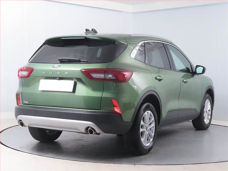 Ford Kuga (2024) Titanium 1.5 EcoBoost - fotka 5 z 15