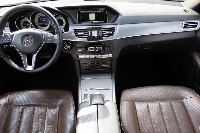 Mercedes-Benz Třídy E AMG paket, 100% stav. - fotka 14 z 45