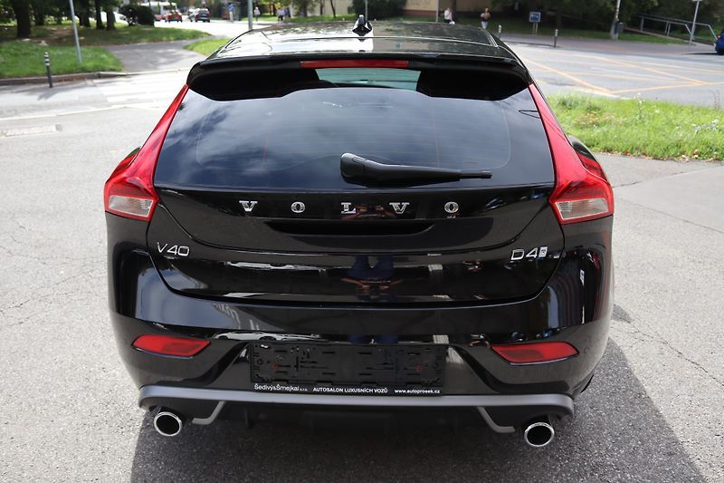 Volvo V40 Volvo V40 R-Design 140kW - fotka 13 z 55