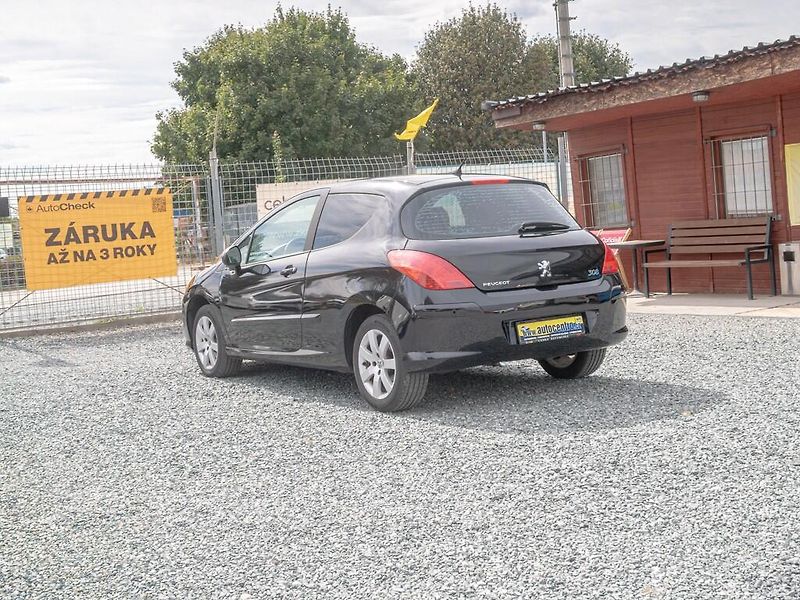 Peugeot 308 (2008) 1.6i 88KW 3DV – 2x KOLA - fotka 7 z 36