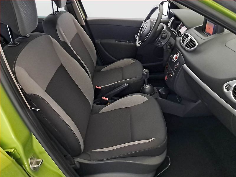 Renault Clio (2010) 1.2 16V, Automat, Navi - fotka 9 z 19