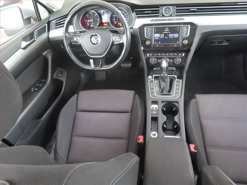 Volkswagen Passat (2016) Comfortline 2.0 TDI, Automat - fotka 7 z 22