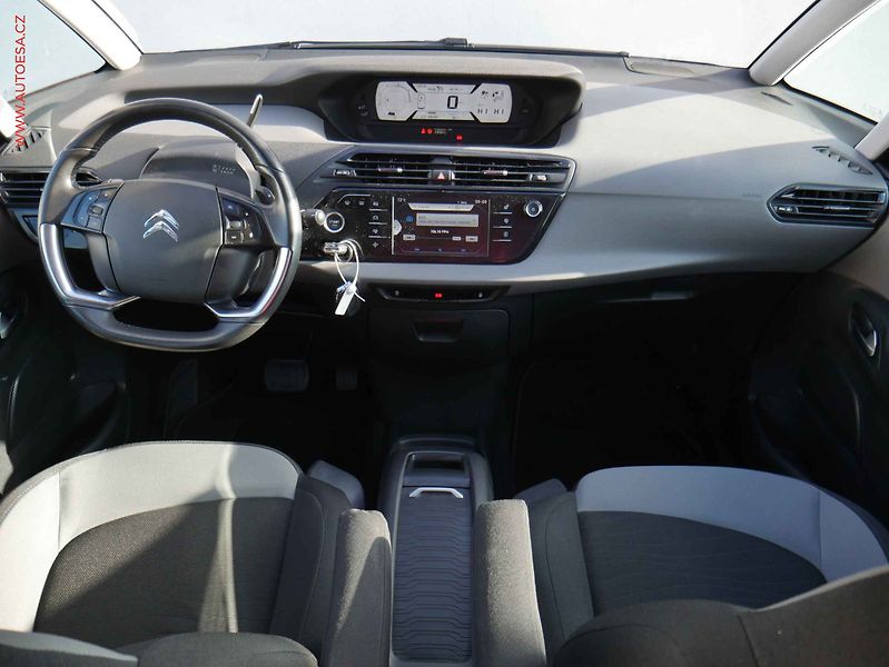 Citroën C4 Picasso (2016) 1.6HDi, AT, navi, park.asist - fotka 8 z 18