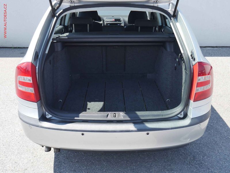 Škoda Octavia (2007) 1.9 TDi, STK 8/2027, AC - fotka 7 z 13
