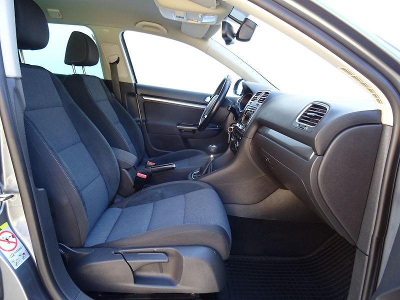 Volkswagen Golf (2011) 1.4i,90kW,STYLE,s.kni,aut.klim - fotka 12 z 22