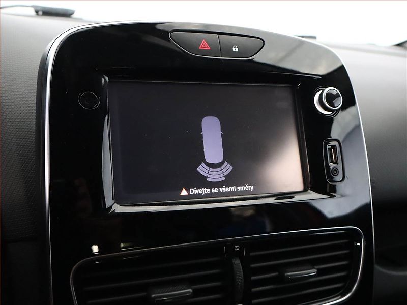 Renault Clio (2019) Limited 0.9 TCe, Serv.kniha - fotka 15 z 18