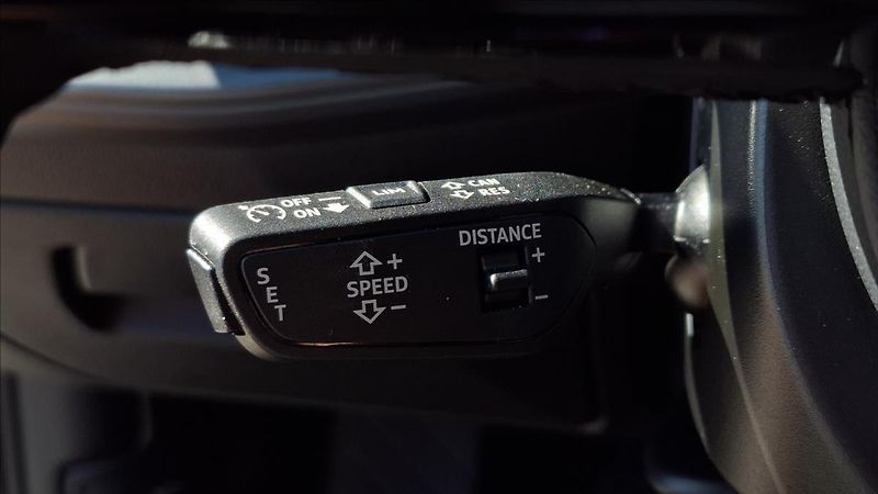 Audi A3 1,5 110 Kw 35 TFSI  ALLSTREET - fotka 21 z 31
