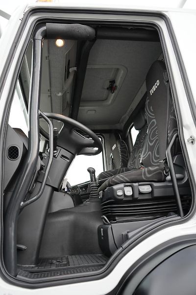 Iveco Trakker (2014) 310 / EEV / 4 X 4 / SKRZYNIOWY - fotka 7 z 54