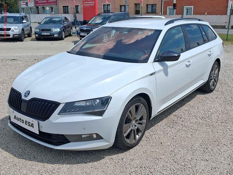 Škoda Superb (2017) 2.0 TDi, ČR, SportLine, DSG - fotka 3 z 29
