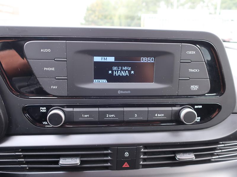 Hyundai i20 i 62kW REZERVACE - fotka 17 z 25