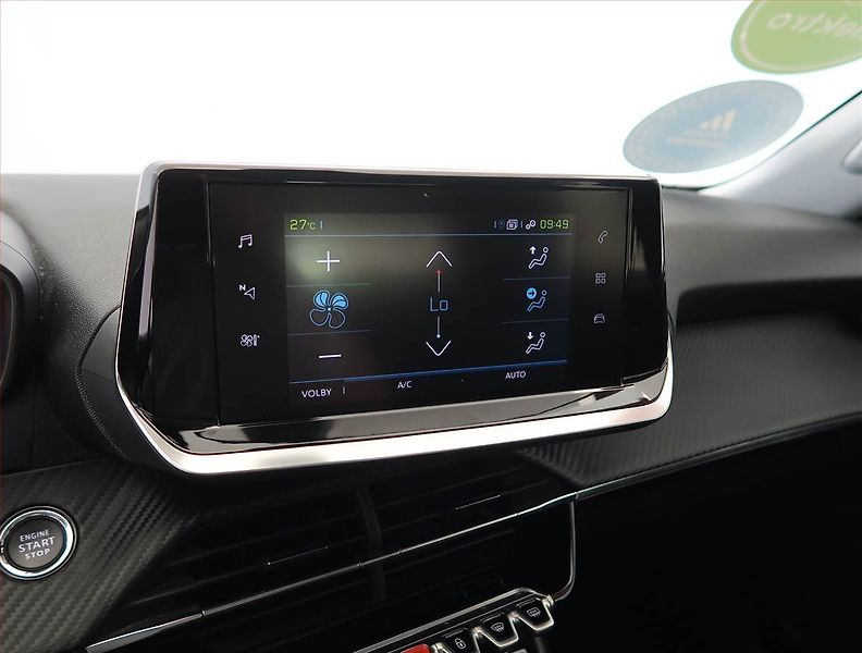Peugeot 2008 (2021) Active 50 kWh, SoH 87% - fotka 15 z 23
