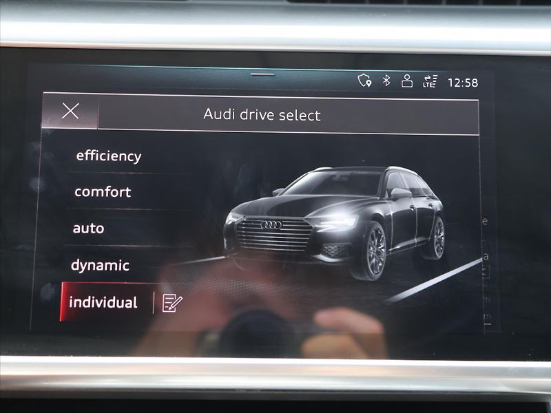 Audi A6 2.0 40TDI 150kW Aut. Sport - fotka 26 z 39