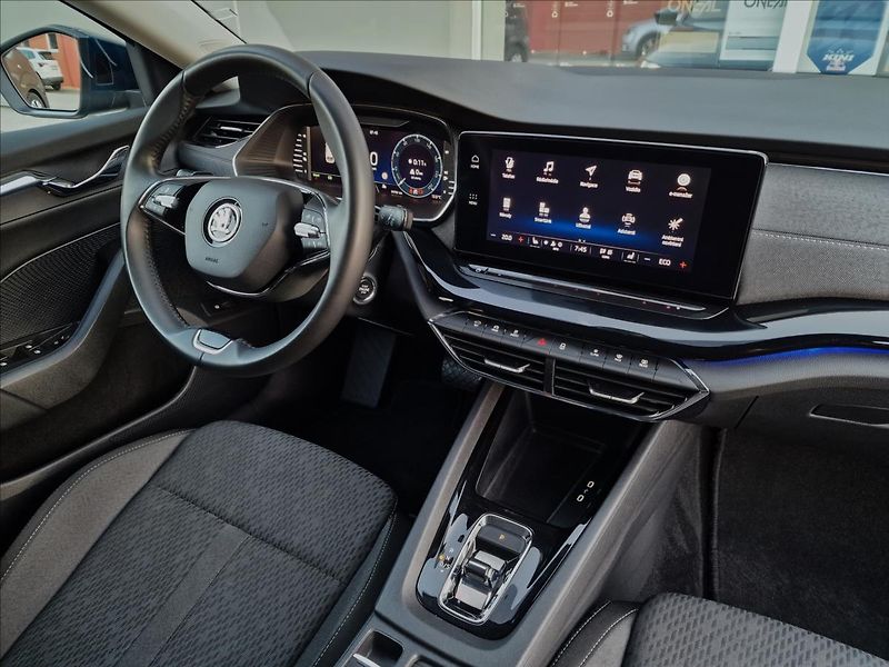 Škoda Octavia 1.4 TSI iV DSG Style,ČR,1.Maj - fotka 39 z 50