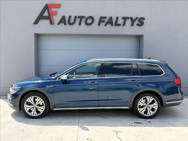 Volkswagen Passat 2,0 TSI 206 KW 4M AUT ALLTRACK - fotka 6 z 36