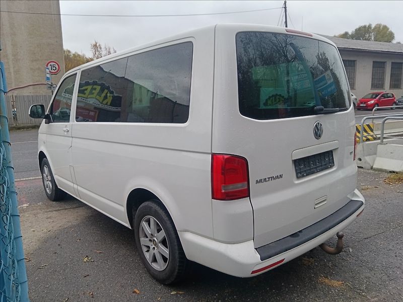 Volkswagen Multivan 2,0 TDi  Startline - fotka 7 z 19