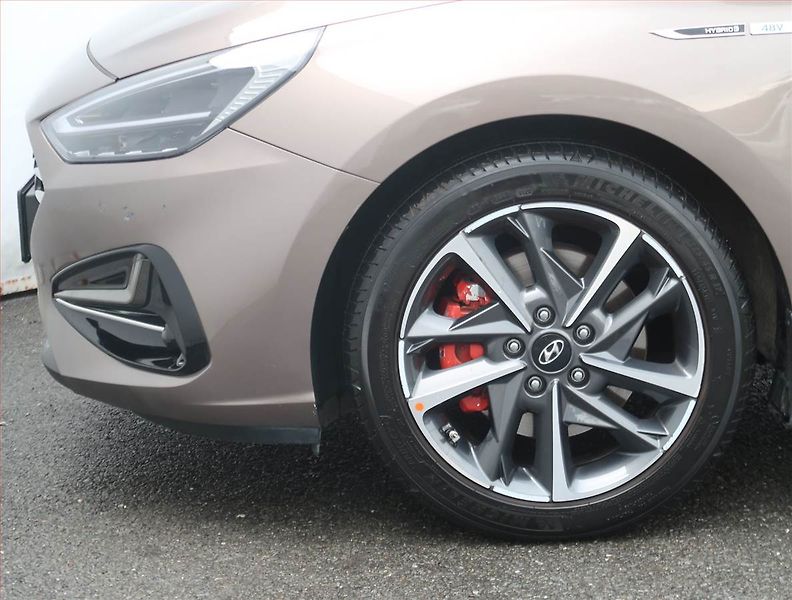 Hyundai i30 (2021) 1.6 CRDi MHEV, Serv.kniha - fotka 15 z 21