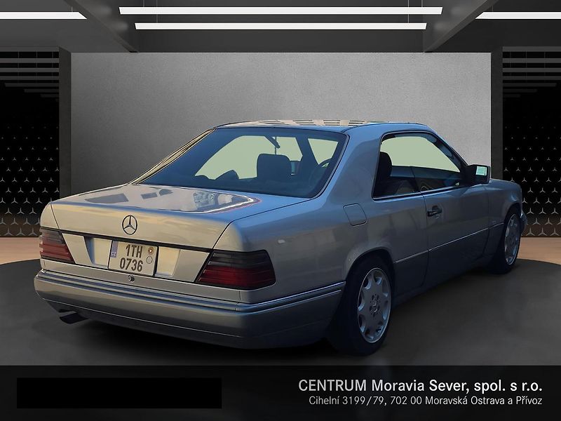 Mercedes-Benz 124 200CE  COUPÉ - fotka 5 z 21