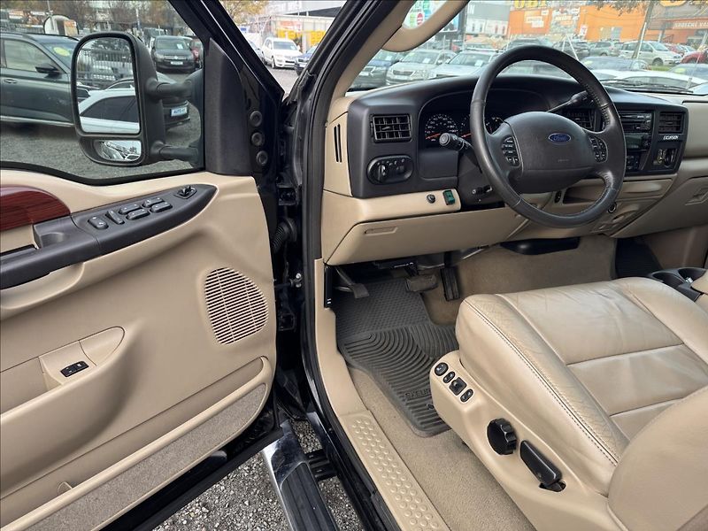 Ford Excursion 6,0 V8 4X4 KŮŽE TAŽNÉ NOVÁ STK - fotka 18 z 39