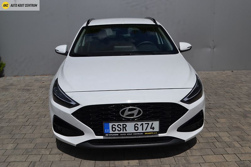 Hyundai i30 WG 1,5I MT SMART FAMILY NAVI - fotka 42 z 43