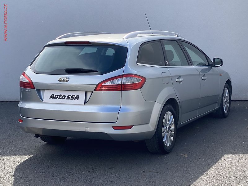 Ford Mondeo (2008) 2.0 i, ČR, Ghia, +kola - fotka 4 z 16