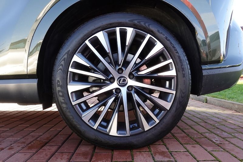 Lexus RX 450h plus ZLEVNĚNO RX450h+ Plug-in Execu - fotka 9 z 33
