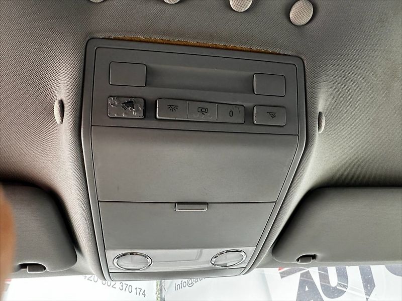 Volkswagen Touareg 3,2 V6 177kW-4X4-LPG - fotka 29 z 36