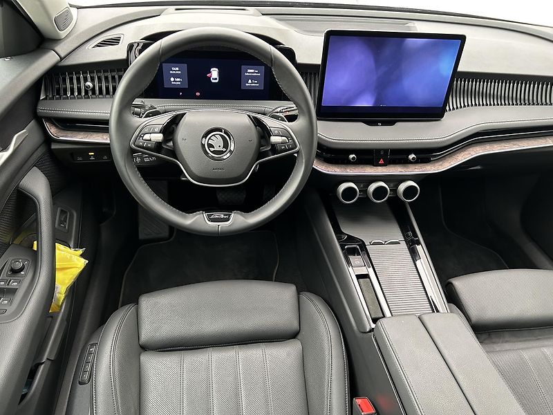 Škoda Superb 2.0 TDI L & K - fotka 5 z 30
