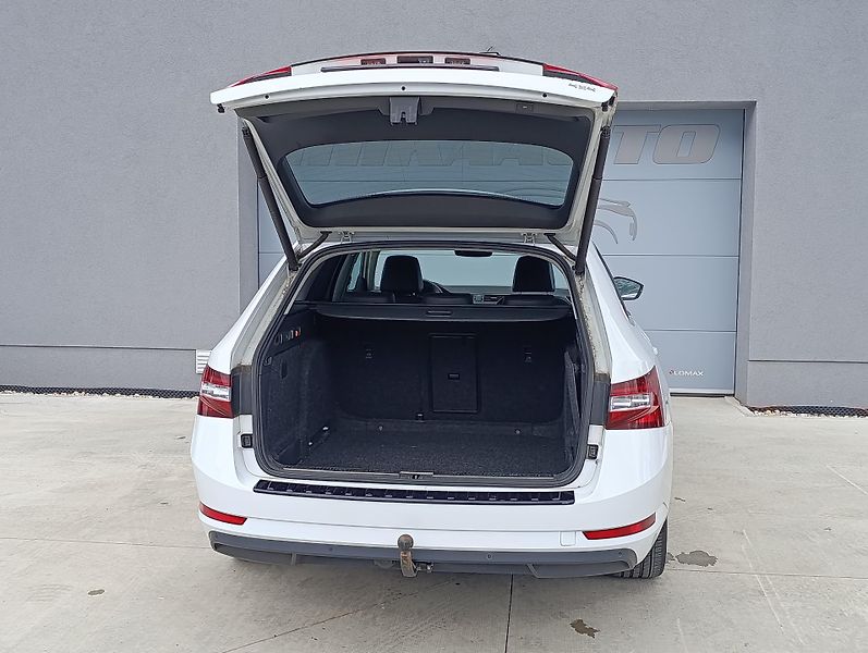 Škoda Superb 2.0TDI 140kW DSG 4X4 STYLE+  - fotka 9 z 34