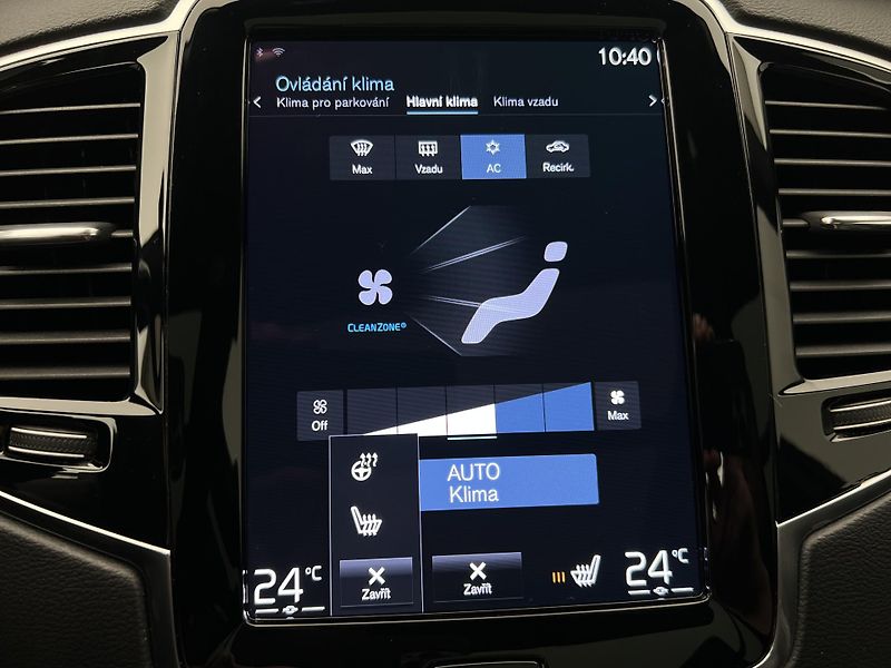 Volvo XC90 B5 AWD R-DESIGN AUT 7 MÍST - fotka 37 z 48