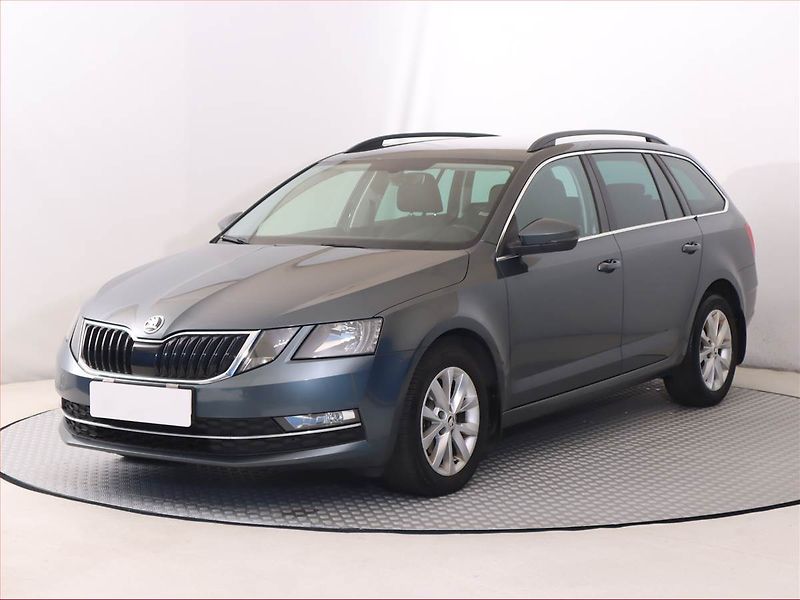 Škoda Octavia (2019) Style 1.6 TDI, Automat - fotka 2 z 20
