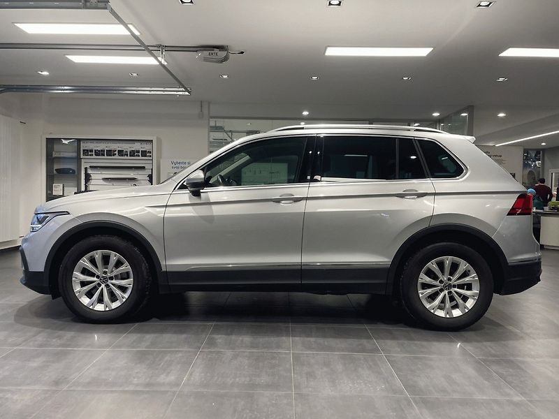 Volkswagen Tiguan (2021) LIFE 1,5TSI 150k - fotka 2 z 22