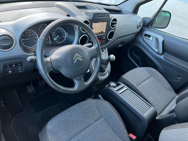 Citroën Berlingo (2017) 1.2PT Shine! NAVI! Tažné! 1.ma - fotka 13 z 37