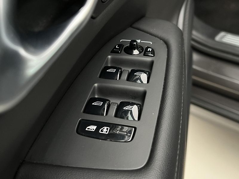Volvo V90 B4 BRIGHT PLUS CZ 1. maj. - fotka 45 z 48