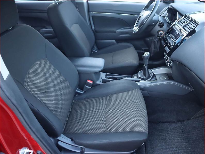 Mitsubishi ASX (2019) 1.6 MIVEC, Serv.kniha - fotka 9 z 17