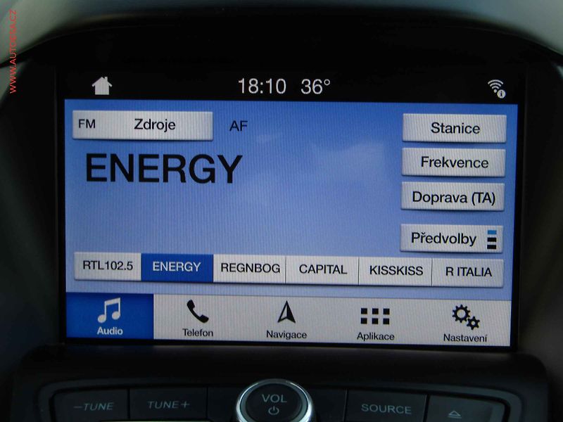 Ford Kuga (2019) 1.5 EB, AC, navi, park.asist - fotka 16 z 21