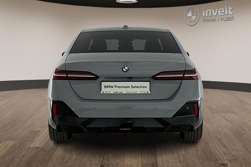 BMW Řada 5 540d xDrive Sedan - fotka 4 z 24