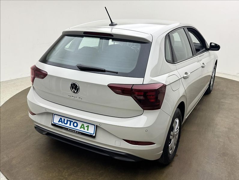Volkswagen Polo 1,0 MPi 59kW LED DPH ZÁRUKA CZ - fotka 4 z 36