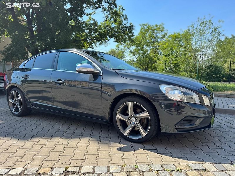 Volvo S60 2.4D5 R-Design servis.historie - fotka 9 z 30